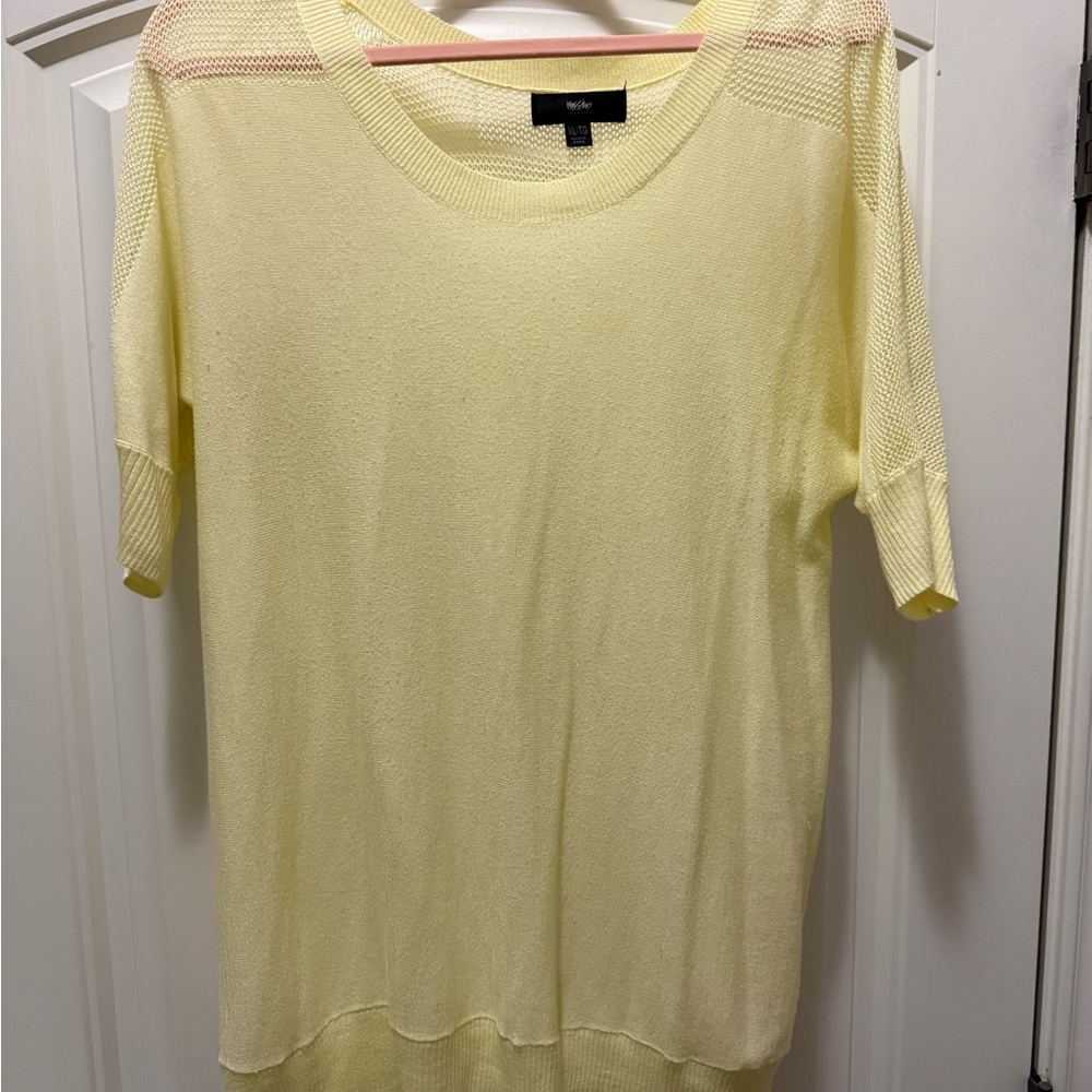 Mossimo Supply Co. Soft Yellow Short Sleeve Tee